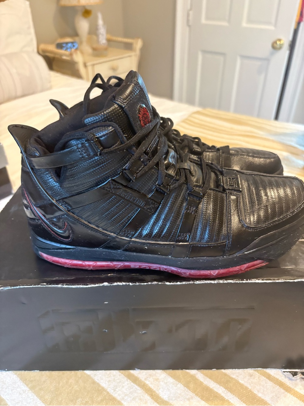 Nice Nike LeBron black shoes size 11 1/2